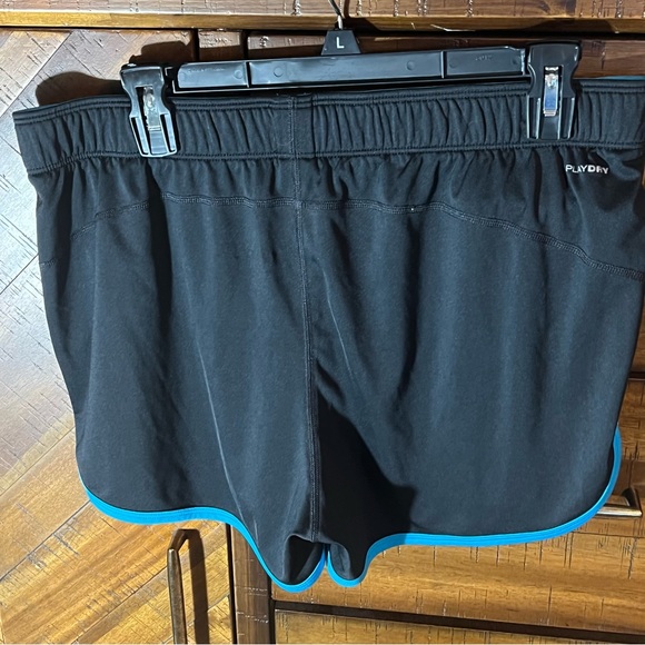 Reebok PlayDry Shorts - Picture 2 of 3